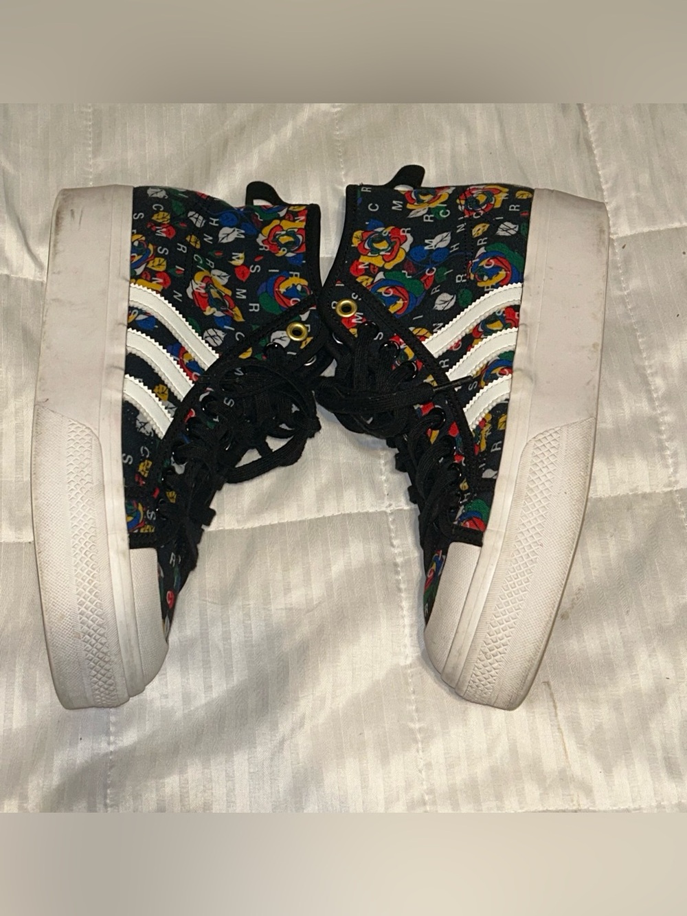adidas Nizza Platform Mid Sneaker Pop-Art Roses Shoes Women 10.5 Men 9.5 - Picture 4 of 7